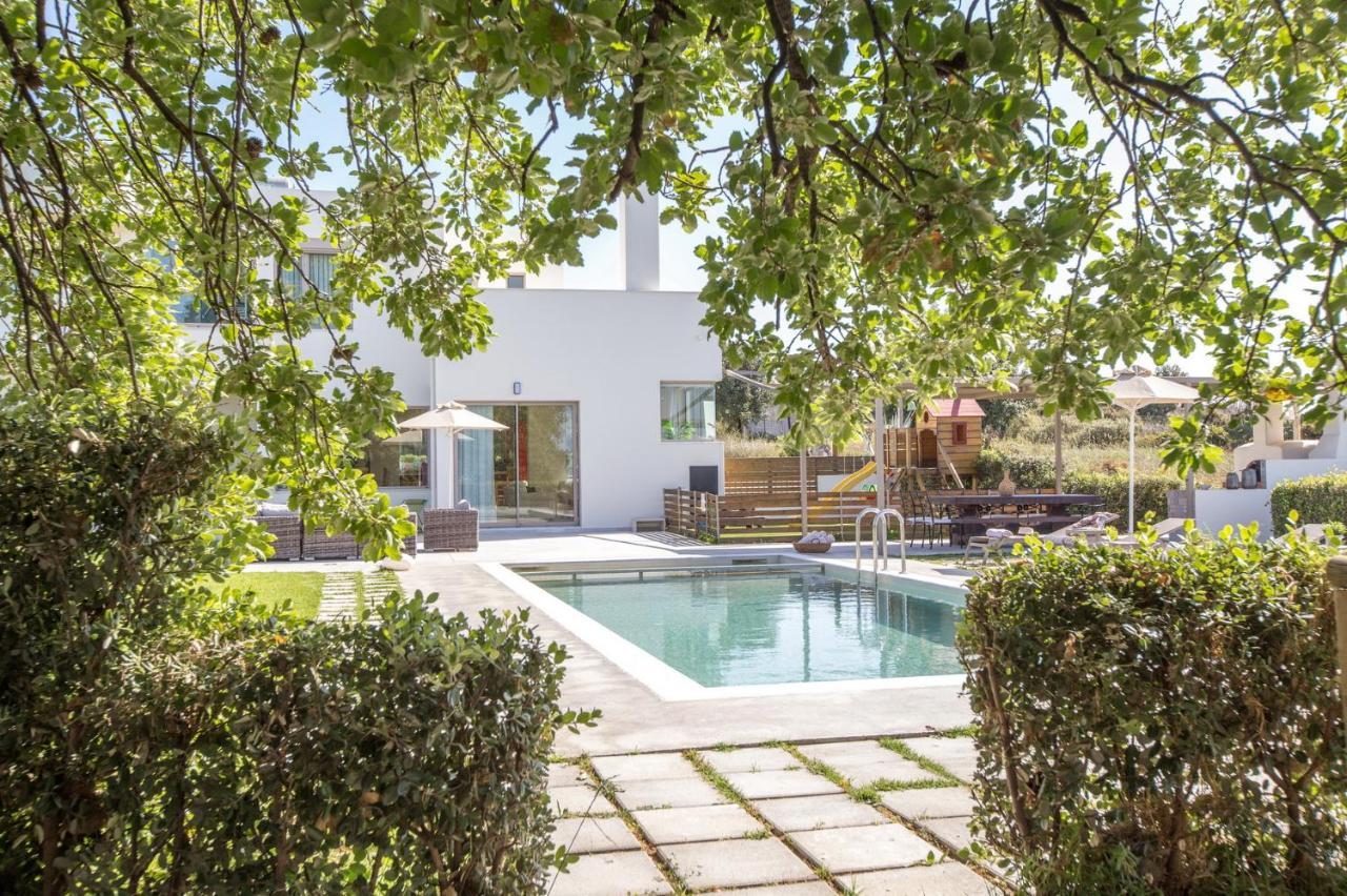 Lux Villa Mia With Heated Pool, 2Km To Beach & Childrens Area! Mikro Metochi Exterior photo